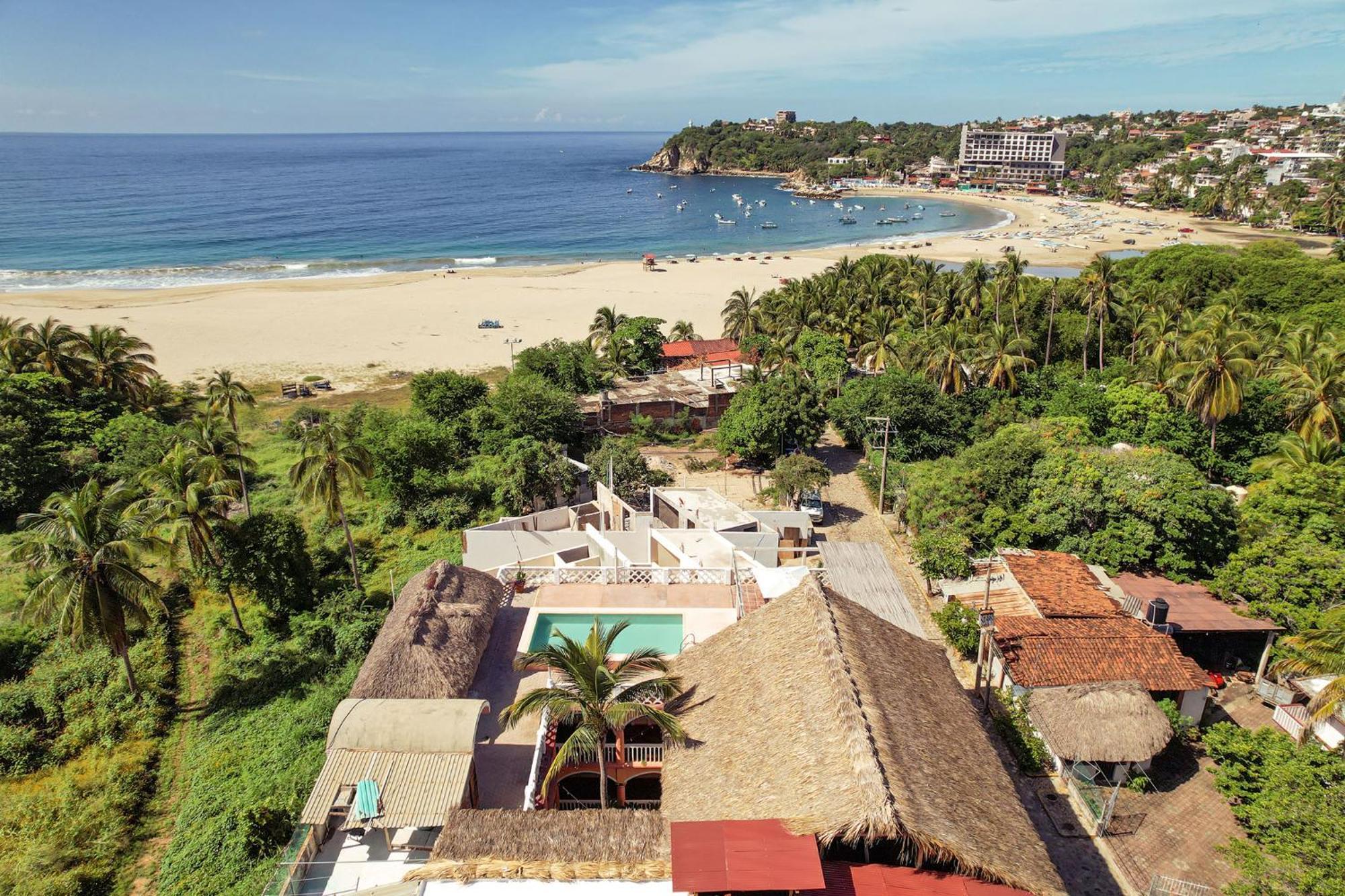 Hotel Flor De Maria Puerto Escondido  Exteriör bild