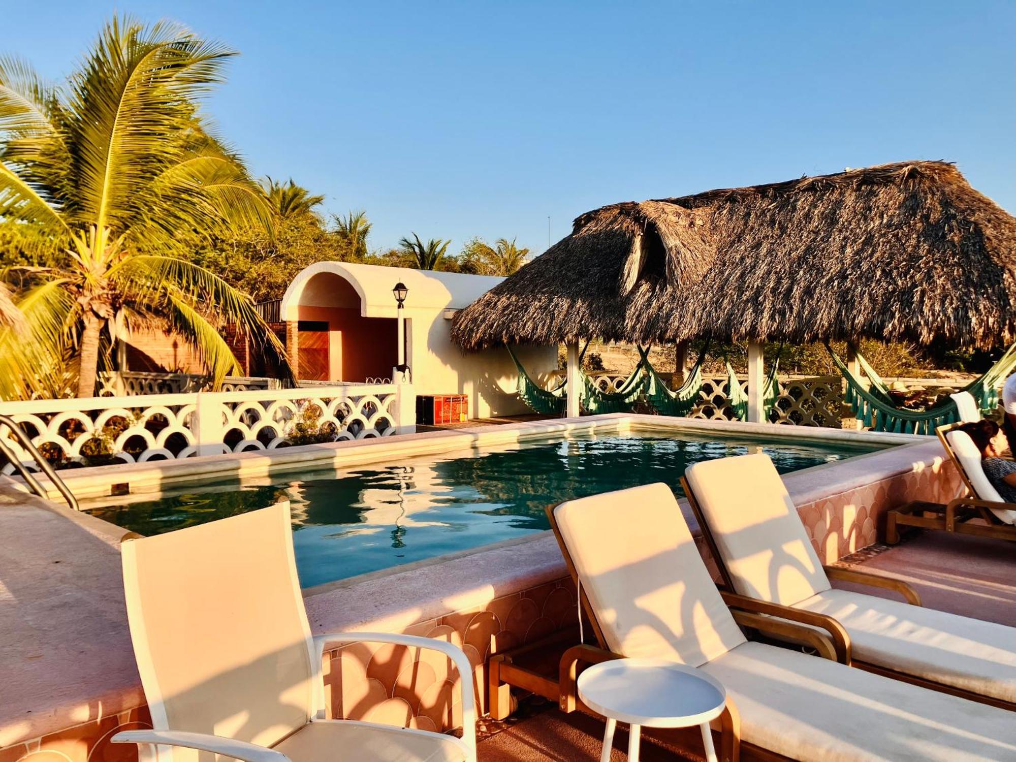 Hotel Flor De Maria Puerto Escondido  Exteriör bild