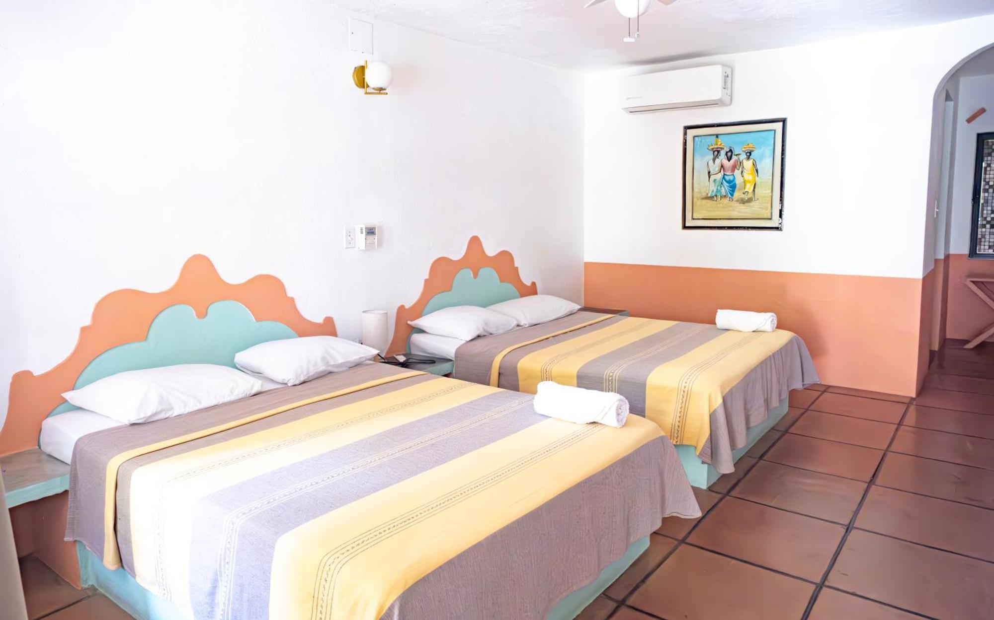 Hotel Flor De Maria Puerto Escondido  Exteriör bild